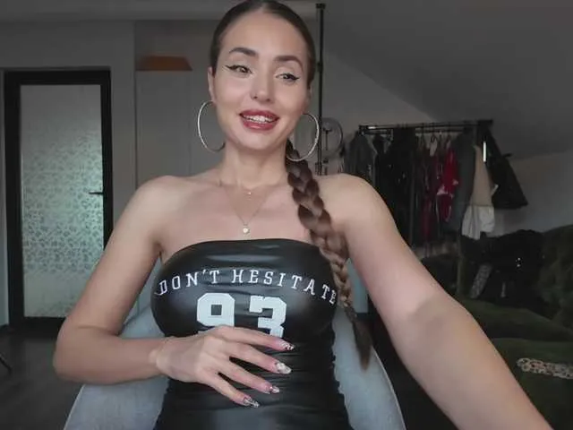 Offline kristeen15 on BongaCams