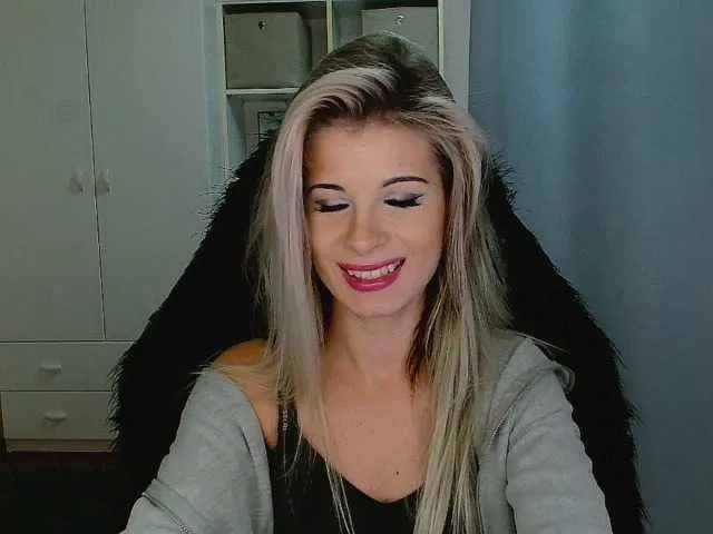 Offline KristineNatural on BongaCams