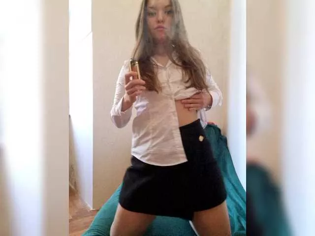 Offline Lady-Caroline on BongaCams