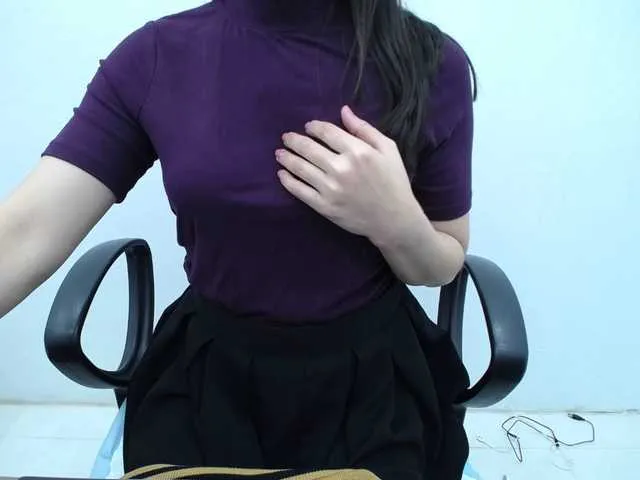 Freechat Lady-Young on BongaCams