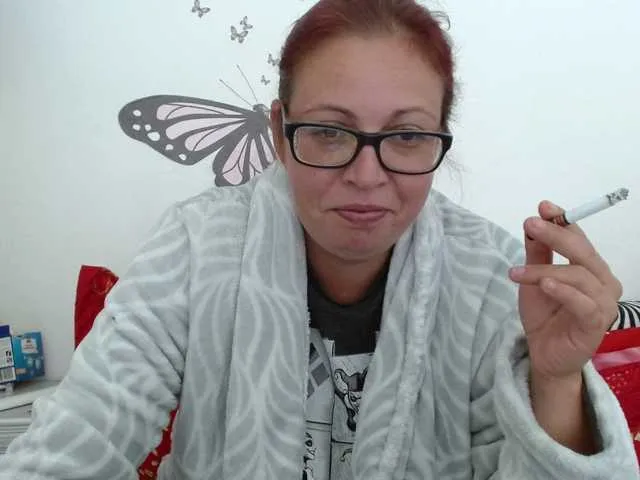 Offline LadyHellene on BongaCams