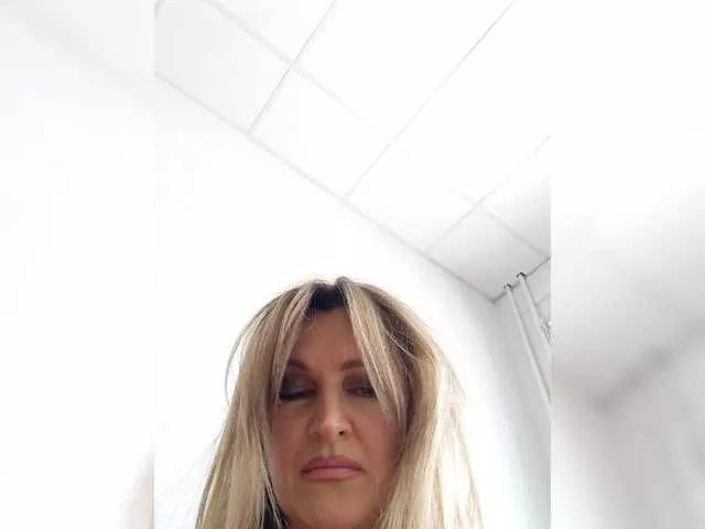 Offline LagoonJoy on BongaCams