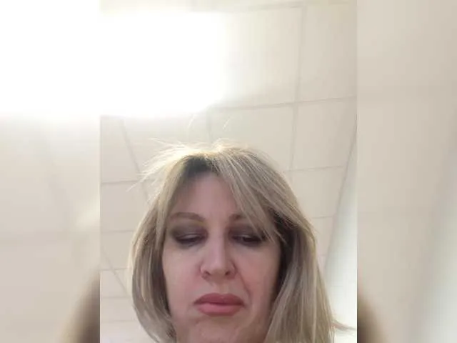 Offline LagoonJoy on BongaCams