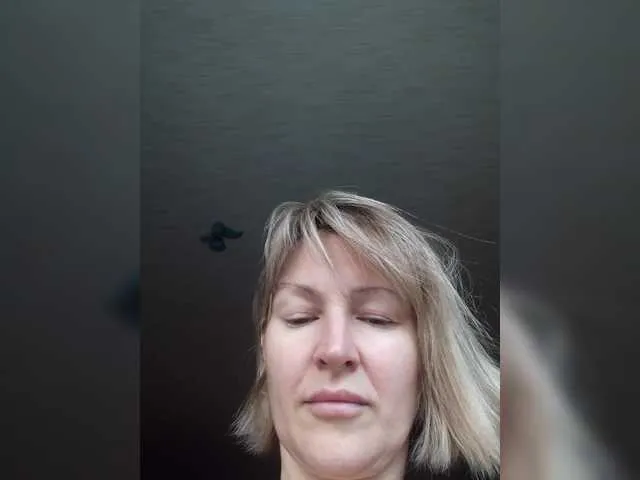 Offline LagoonJoy on BongaCams