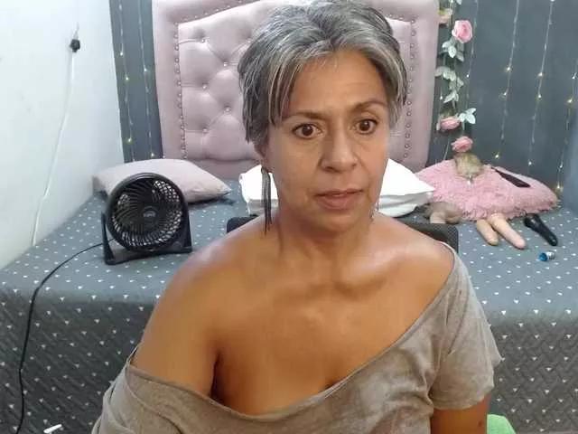 lalisha-96 from BongaCams