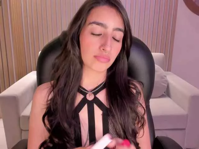 Freechat LarisaSmirnov on BongaCams