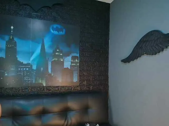 Offline Laura-Serena on BongaCams