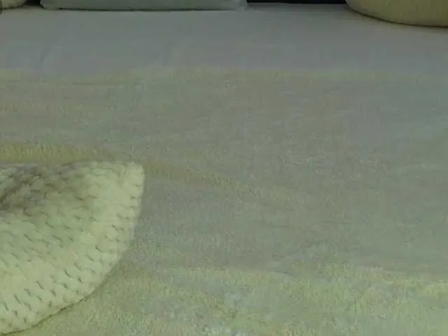 Offline LauraMirage on BongaCams