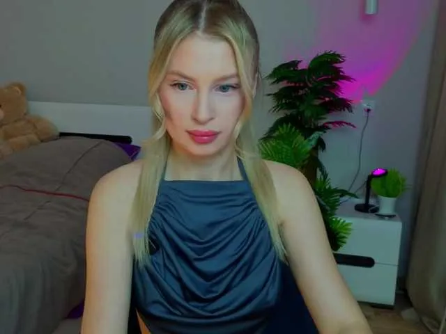 Offline LegallyBlondea on BongaCams