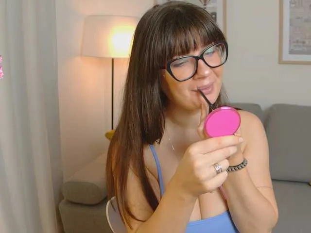 Offline LeiCarter on BongaCams