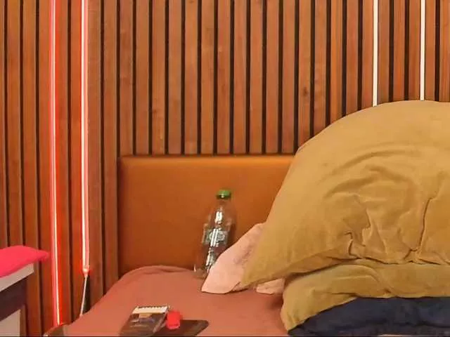 Offline LexyLuv on BongaCams