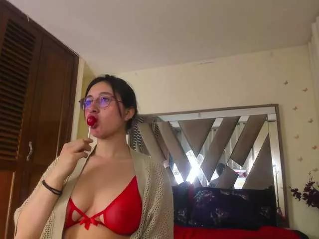leyladarly from BongaCams