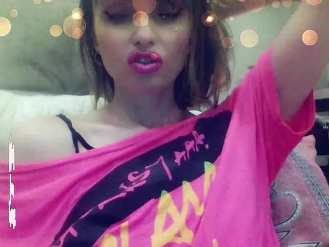 lilisexy14 from BongaCams