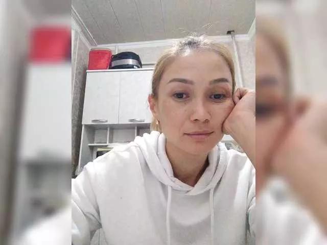LiliToli1 from BongaCams