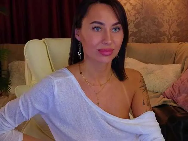 Lilu5107 on BongaCams 