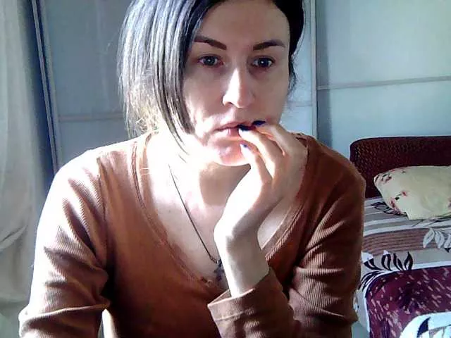 Offline lily133 on BongaCams