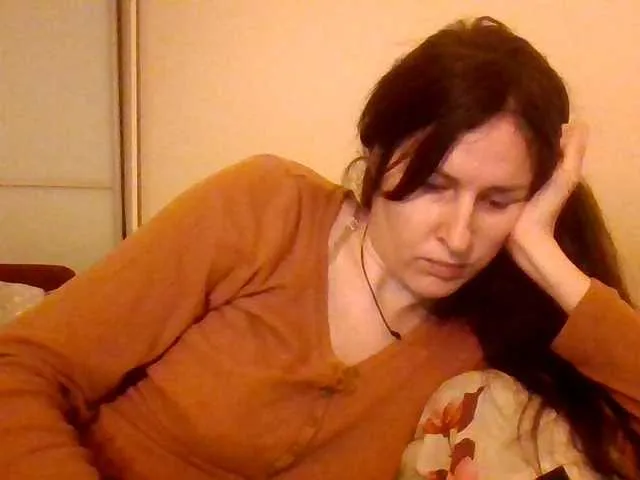 Offline lily133 on BongaCams