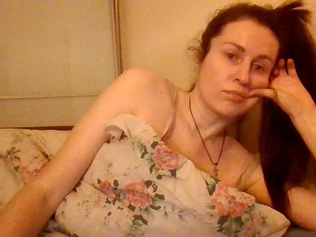 Offline lily133 on BongaCams