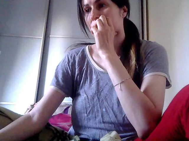 Offline lily133 on BongaCams