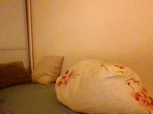 Offline lily133 on BongaCams