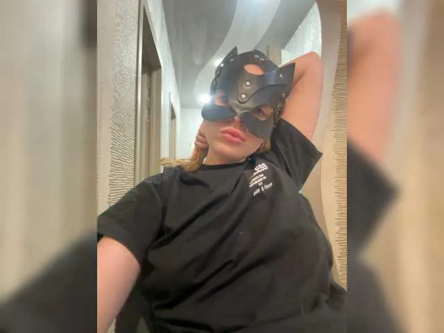 Offline LilyCutee on BongaCams