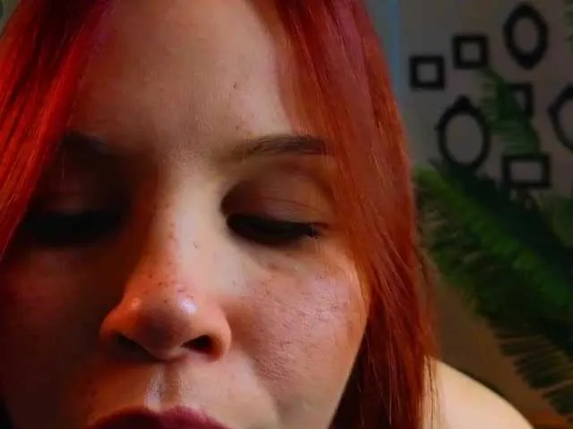 Offline Lina-hill on BongaCams