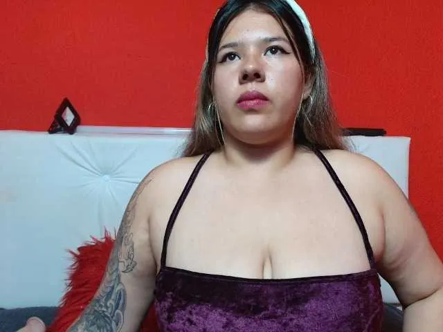 Offline LinaBrowm on BongaCams