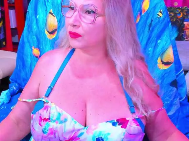 Offline Lisabigtits on BongaCams