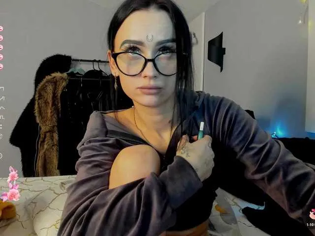 Offline LisaJohnson on BongaCams