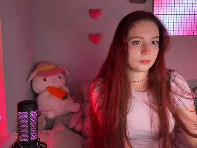 Offline LissaSkarlet on BongaCams