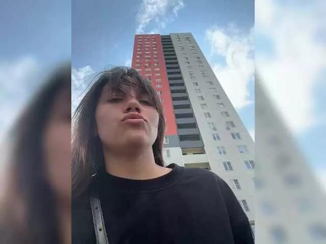 lissazmark2 from BongaCams
