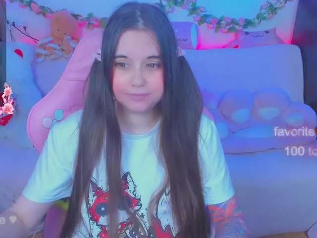 LittleKitsune from BongaCams