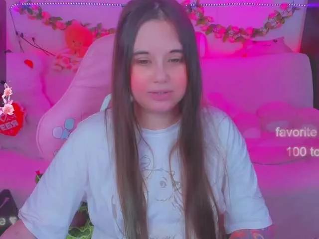 LittleKitsune from BongaCams
