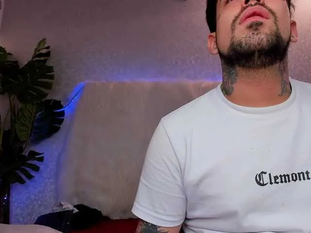 Offline littlepear1 on BongaCams