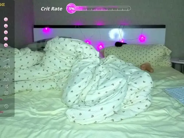 littlewetgirl on BongaCams 