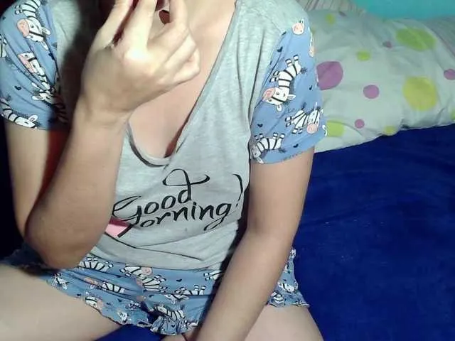 Offline LizBeth23 on BongaCams