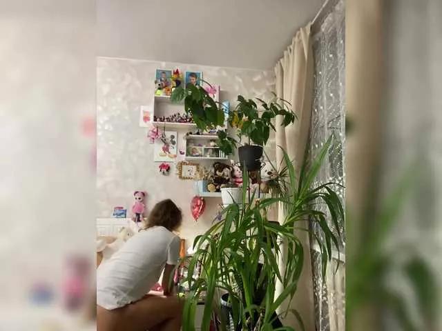 Liziantus from BongaCams