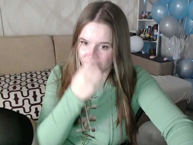 Freechat Lizzi-Peach on BongaCams