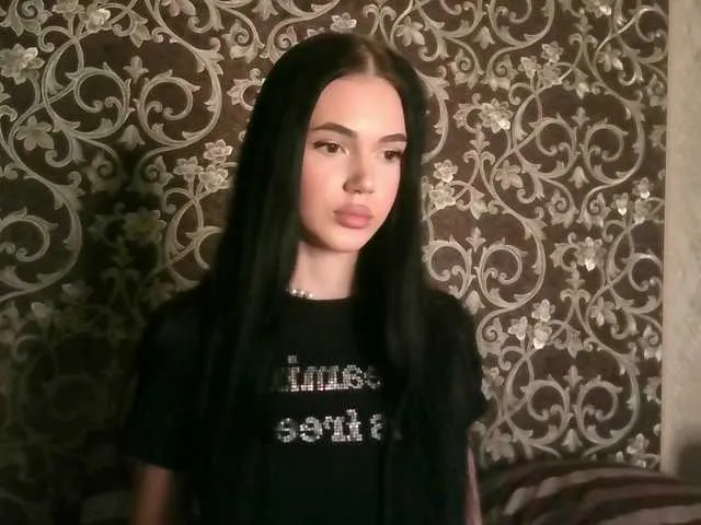 Offline Lola-Lush on BongaCams