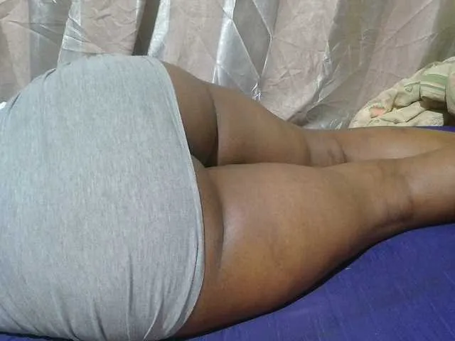 Offline lovely-maya on BongaCams