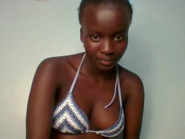 Offline Lovelychoco on BongaCams