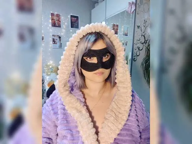 Offline LOVEMENOW23 on BongaCams