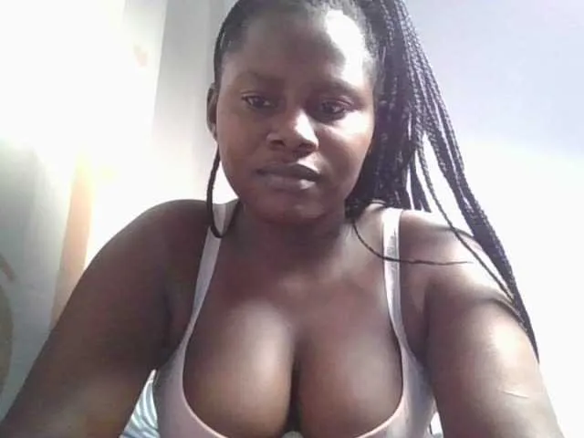 Freechat Loviepaula on BongaCams