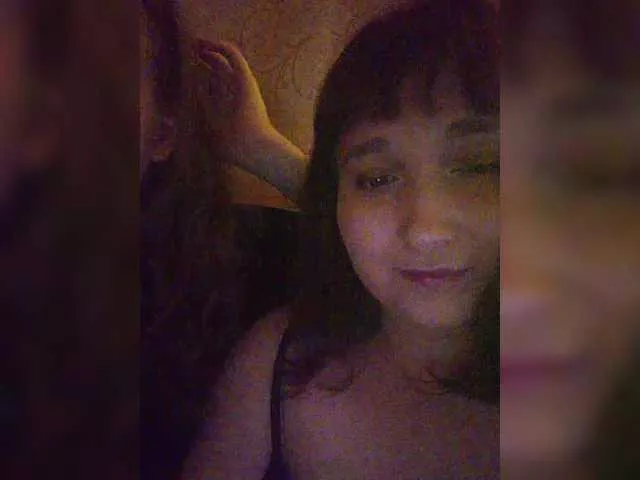 Offline Lubov95 on BongaCams