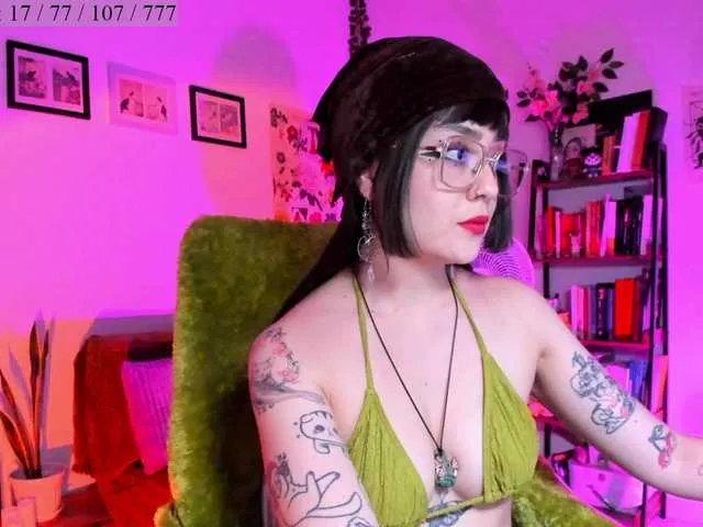 Offline Luci--ana on BongaCams