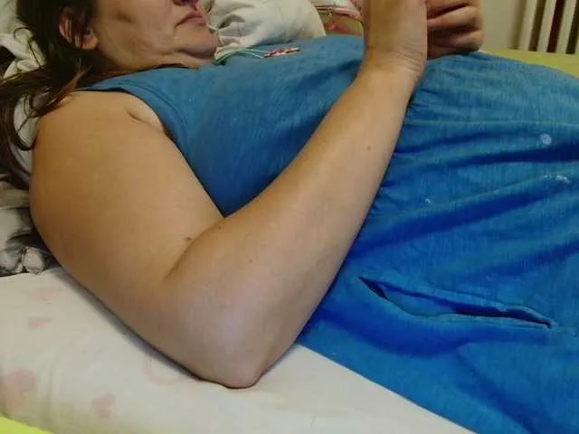 Offline Luci22 on BongaCams