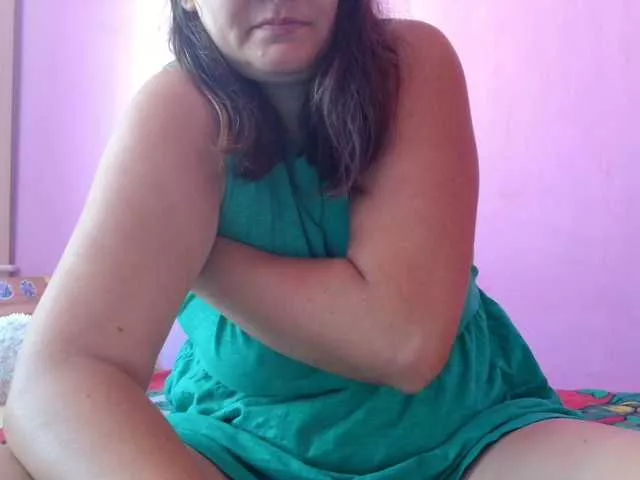 Offline Luci22 on BongaCams