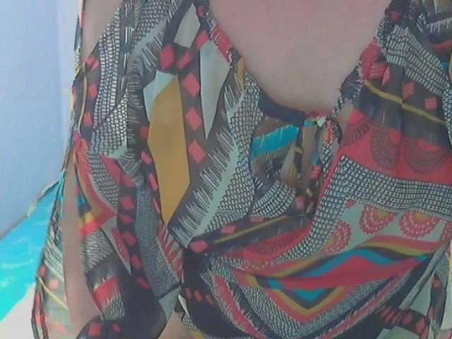 Offline LucyAlexis on BongaCams