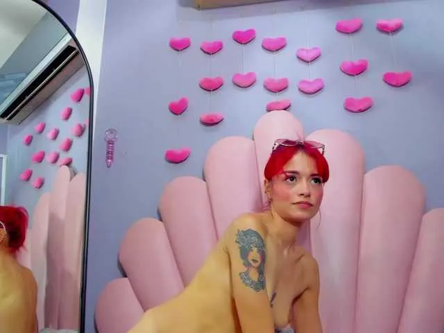 Offline LucyMiller on BongaCams