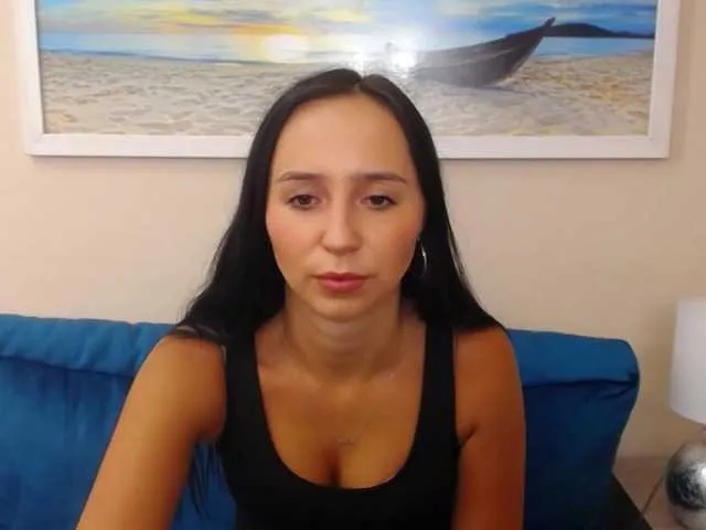 Offline LuisaLove on BongaCams